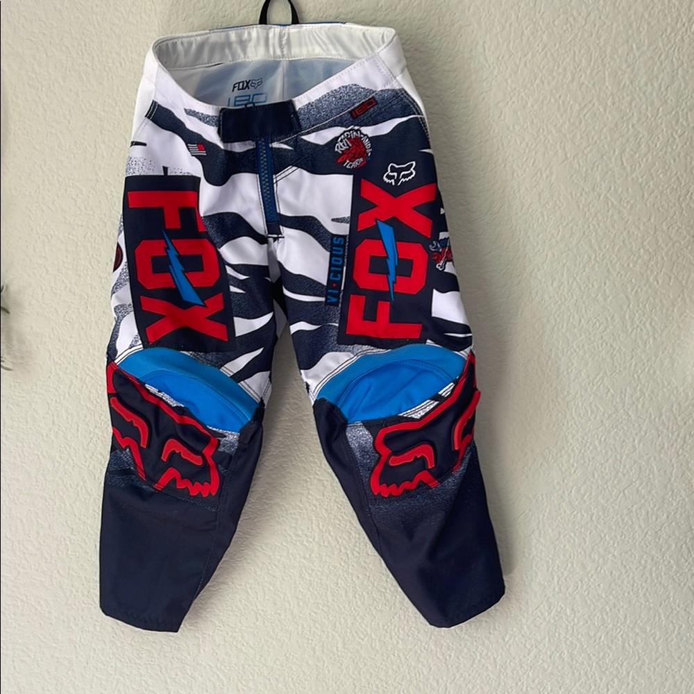 Fox Red and Blue Casual Bottoms with Durable Design